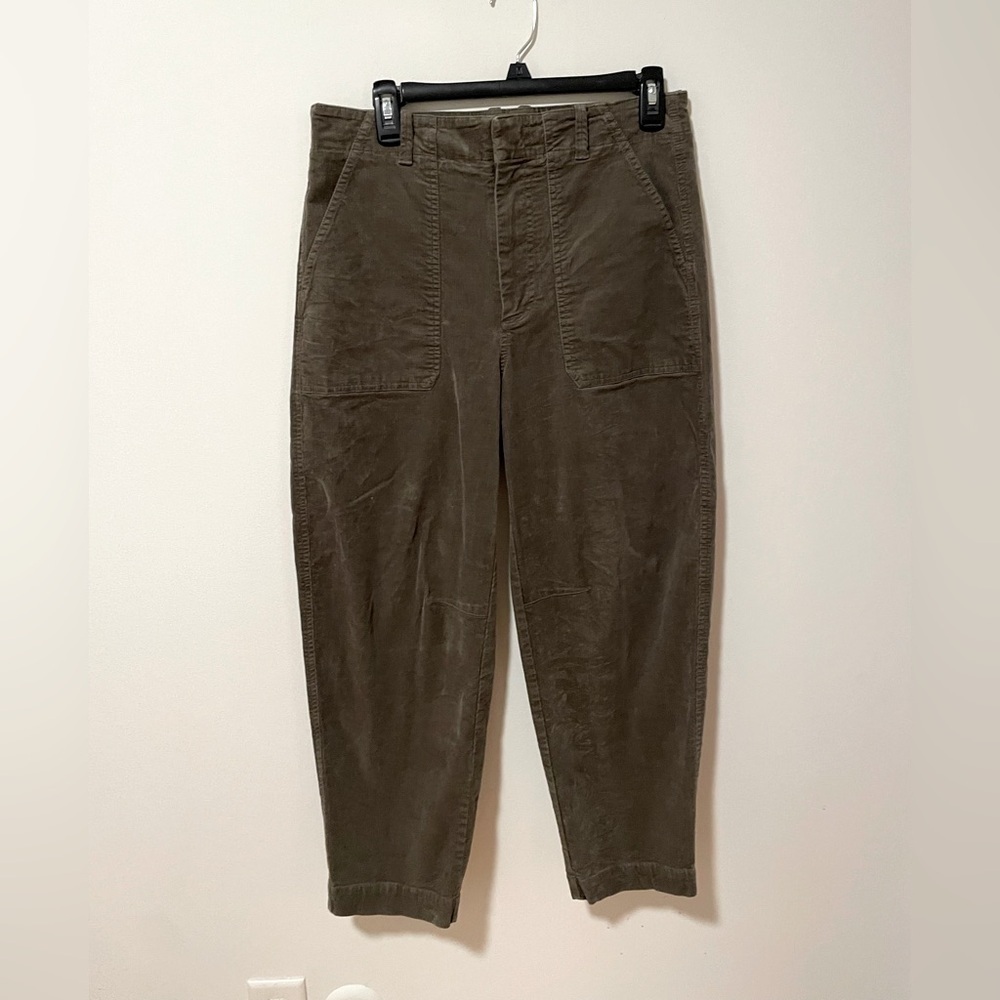 Banana Republic Wide Barrel Leg Cropped Olive Green Corduroy Pants Womens 8